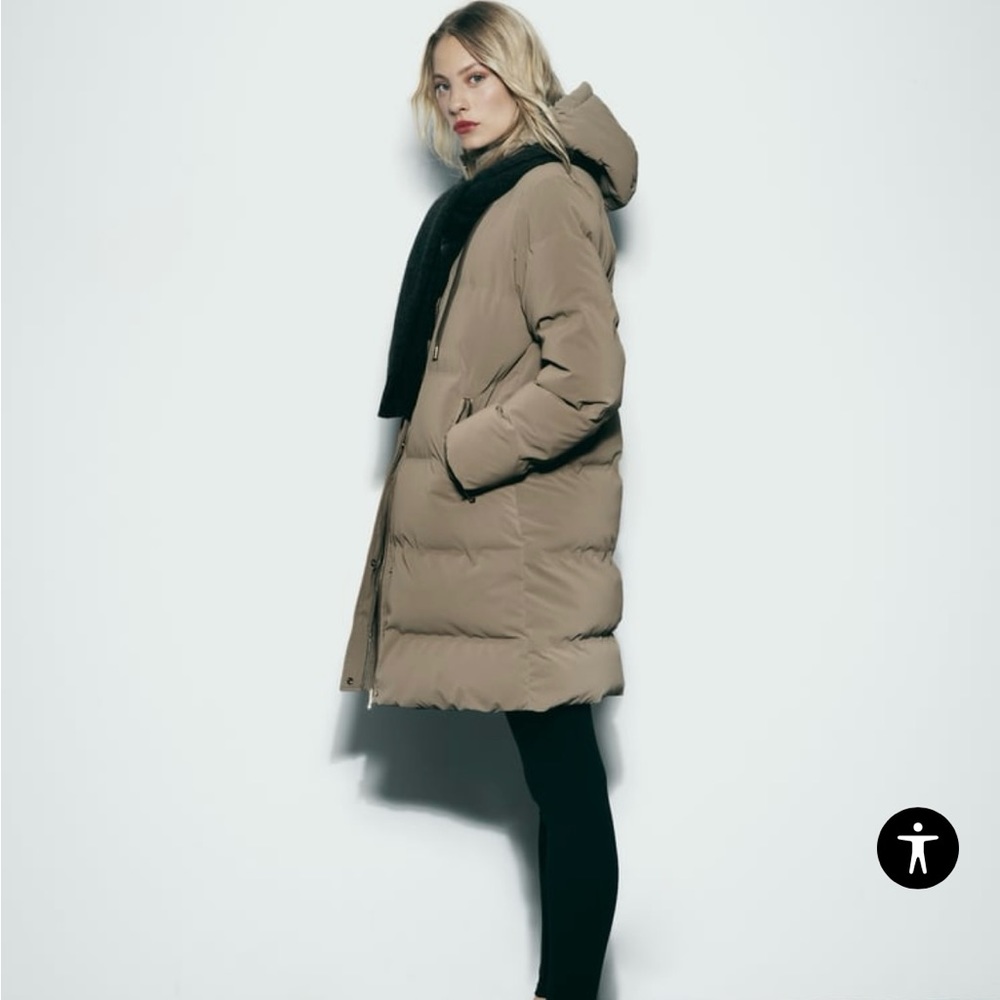 Wind protection hooded puffer anorak